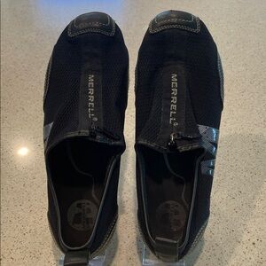 Merrell Barrado Black Flats